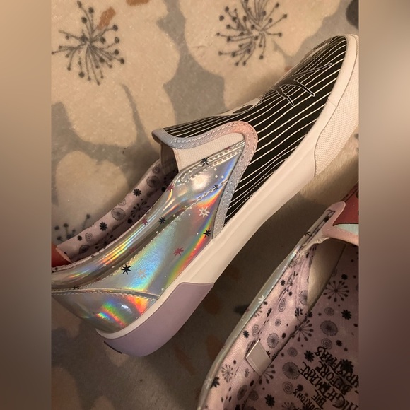 Nightmare Before Christmas Jack & Sally Slip-on Sneakers Women’s 6/7 - Picture 6 of 6